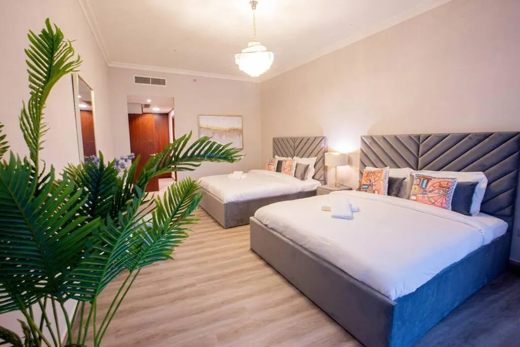 Magnificent 2 Bedroom With Stunning Burj Khalifa View ドバイ アパート